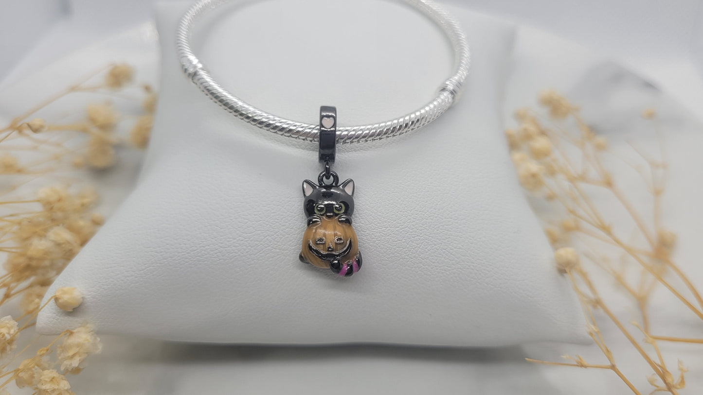 Cat and 'Glow in the Dark' Pumpkin Charm